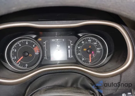 2018 Jeep Cherokee Latitude Fwd from USA, damaged, VIN 1C4PJLCB0JD566485